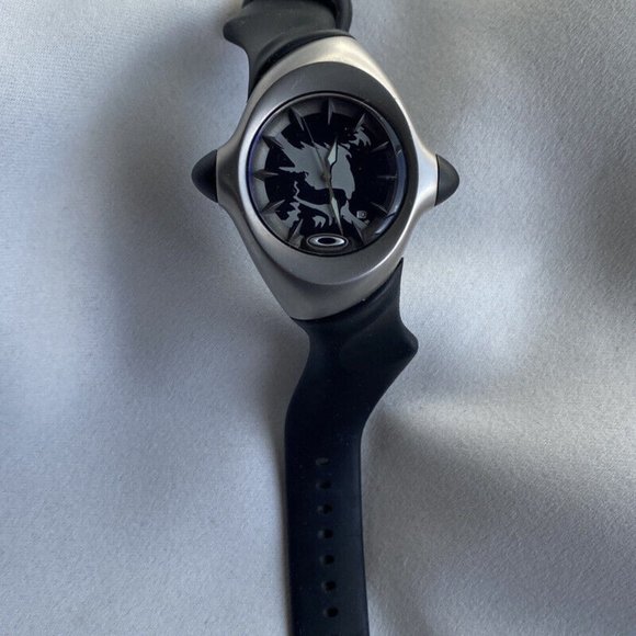 OAKLEY CRUSH SKULLFACE WATCH - Picture 8 of 11